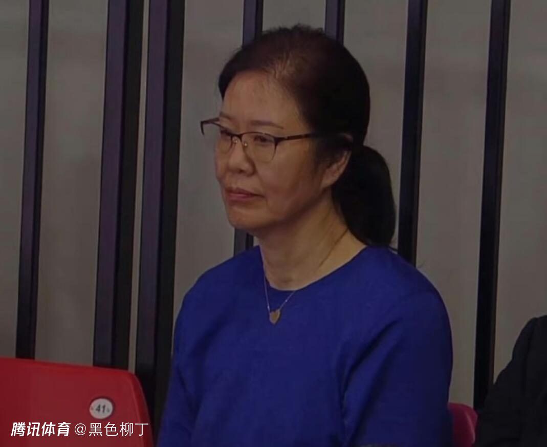 赛后阿尔特塔表示：“我当时是在向马丁内利挥手！